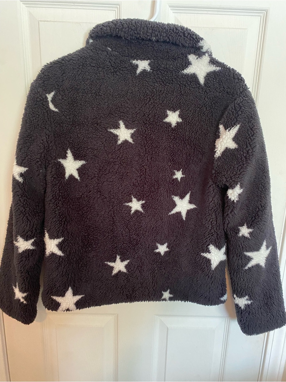 Te Verde Black Sherpa Jacket with White Star Print - Picture 3 of 3